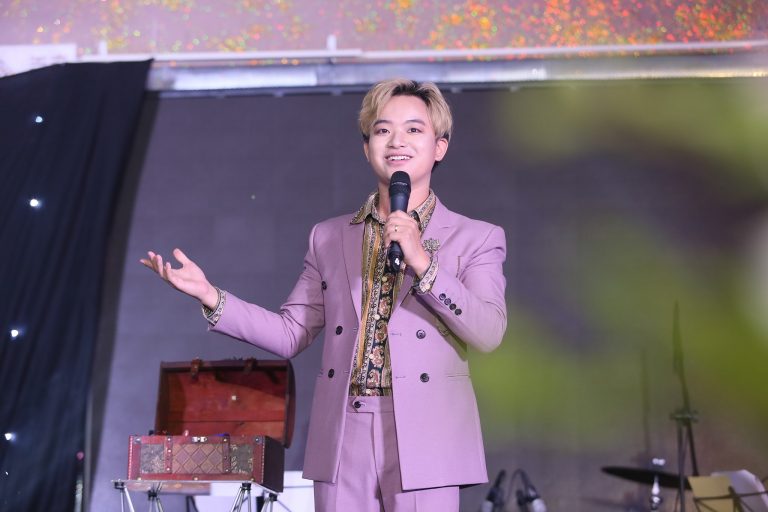 ảo thuật gia Nhã KT