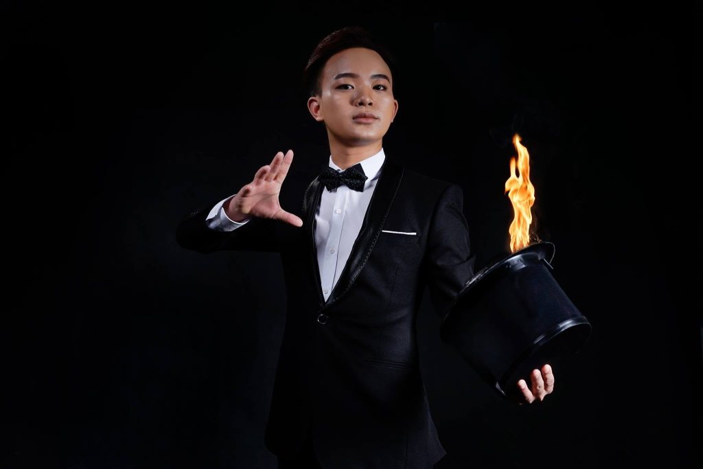 Chân dung Ảo thuật gia Nhã KT giai đoạn 2010-2018